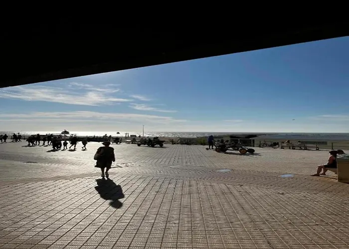 Appartement By Sea With Marina Views